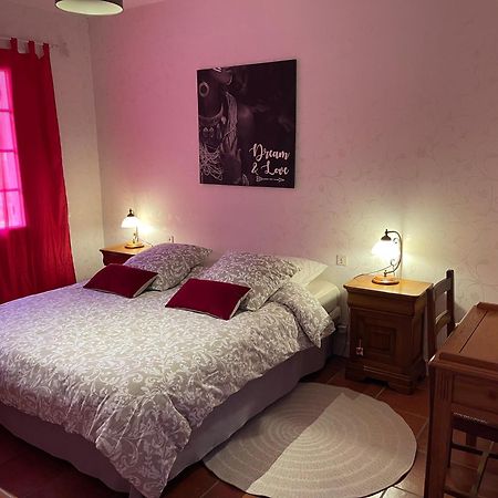 La Belle Chaumiere Bed & Breakfast Bretagne-de-Marsan Екстериор снимка