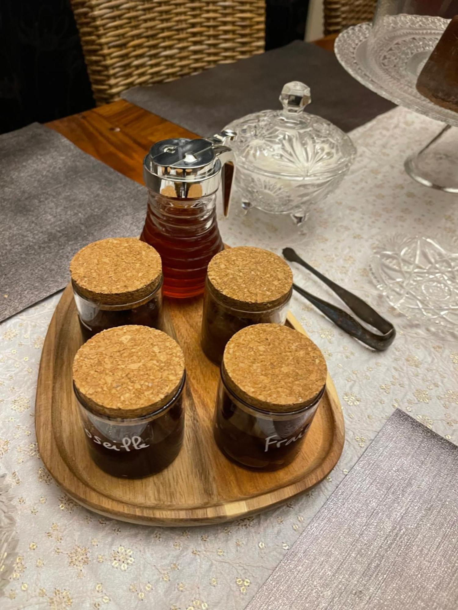 La Belle Chaumiere Bed & Breakfast Bretagne-de-Marsan Екстериор снимка