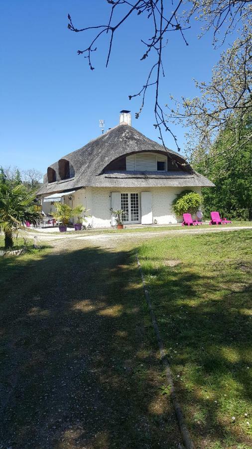 La Belle Chaumiere Bed & Breakfast Bretagne-de-Marsan Екстериор снимка
